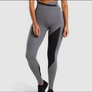 Gym shark leggins small